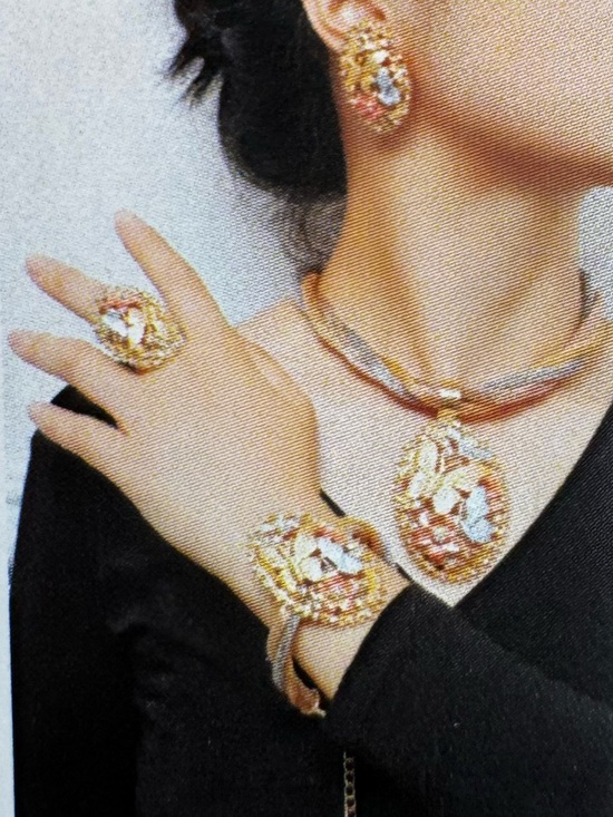 Jewelry - 💖🦋💖 5 PIECE STUNNING GOLD-TONE STATEMENT JEWELRY SET WITH PINK ACCENTS❗️ 💖🦋💖